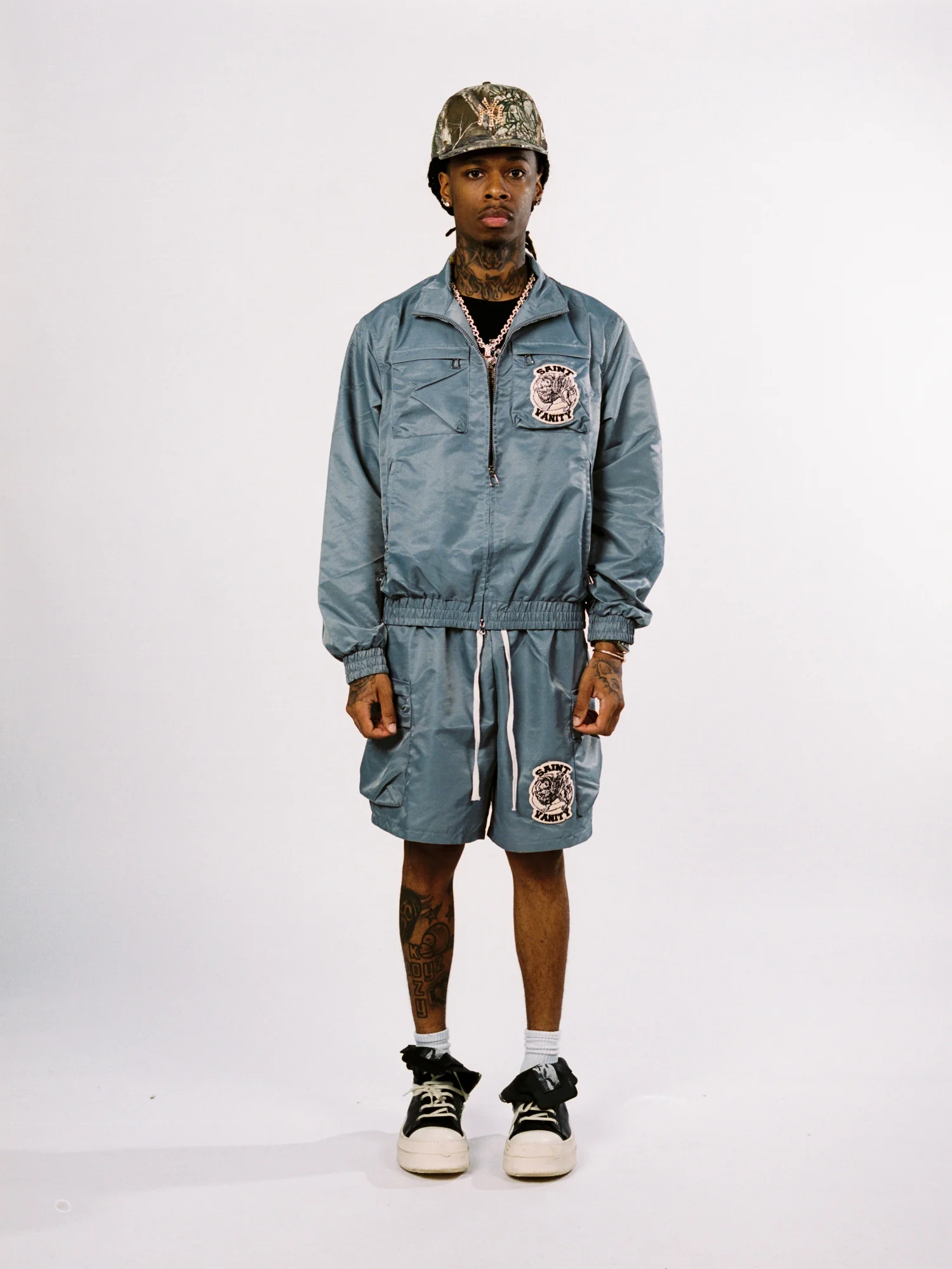 87DA49C3-6CF8-4FE2-BCAE-96FEE7B3D95D.webp SAINT VANITY™ CARGO NYLON SET – GREY - Image 1